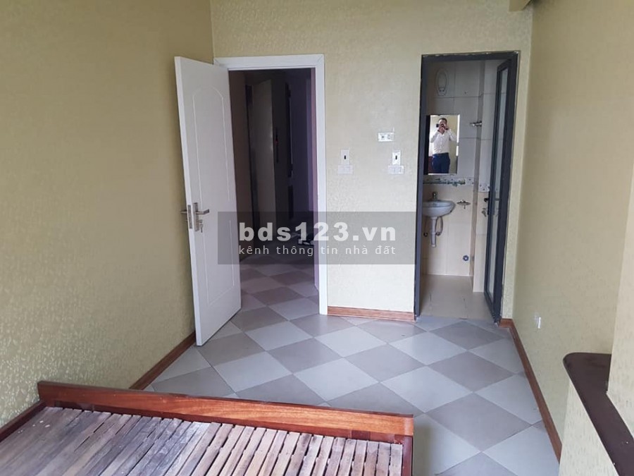 Bán nhà Khương Đình ô tô đỗ cửa, 35m 6 tầng giá 3.2 tỷ, cho thuê CCMN đẻ ra tiền