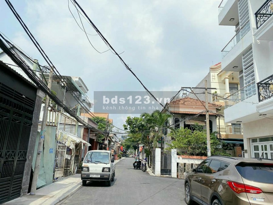 Bán nhà mặt tiền đường số 15, Hiệp Bình Phước, Thủ Đức, dt 75m2, giá 6.7 tỷ