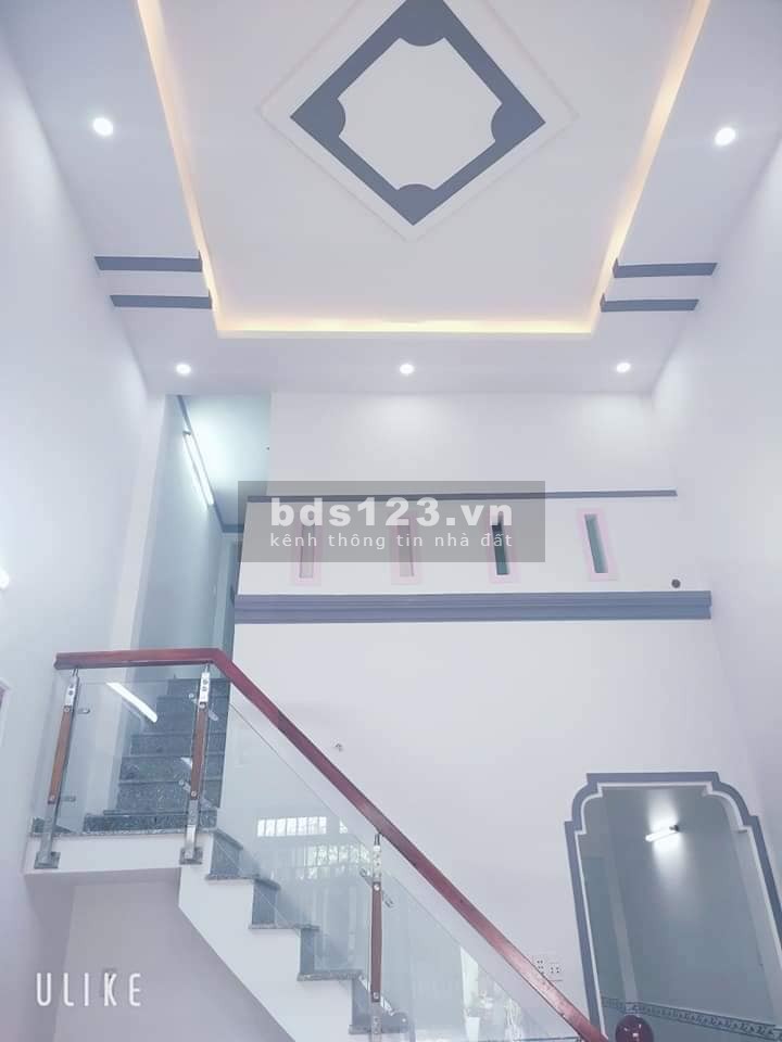 Bán nhà giá rẻ gần ngã tư Miếu Ông Cù Thuận An tỉnh Bình Dương, đường xe ra vào lớn