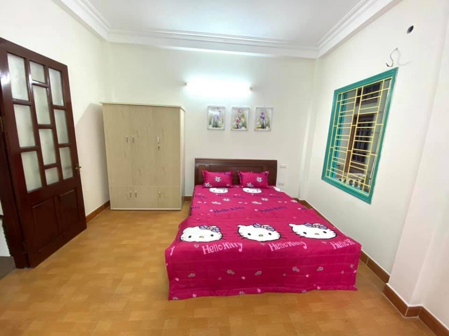 Nguyễn khoái lô góc, tầm tiền lên hình là bay, dt 25m2, 4 tầng, mt 4m, giá. 1 tỷ 8