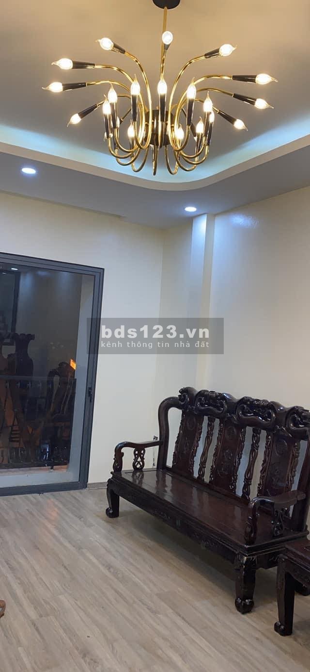 Nhà phân lô ngõ 3 Phạm Tuấn Tài. 56m2 - 6T thông sàn- tiện kinh doanh .Giá 12.5 tỷ