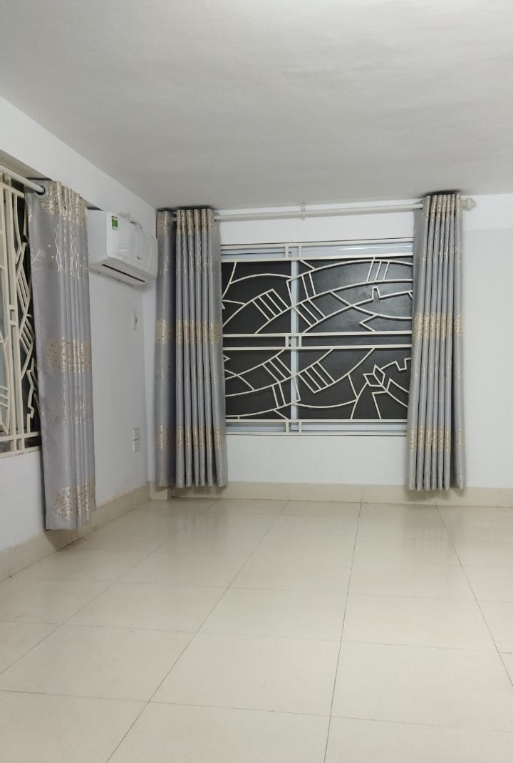 Bán nhà chính chủ đẹp Tân Mai, dt 30m2, 4 tầng đúc, giá 2.6 tỷ, hiếm có khó tìm