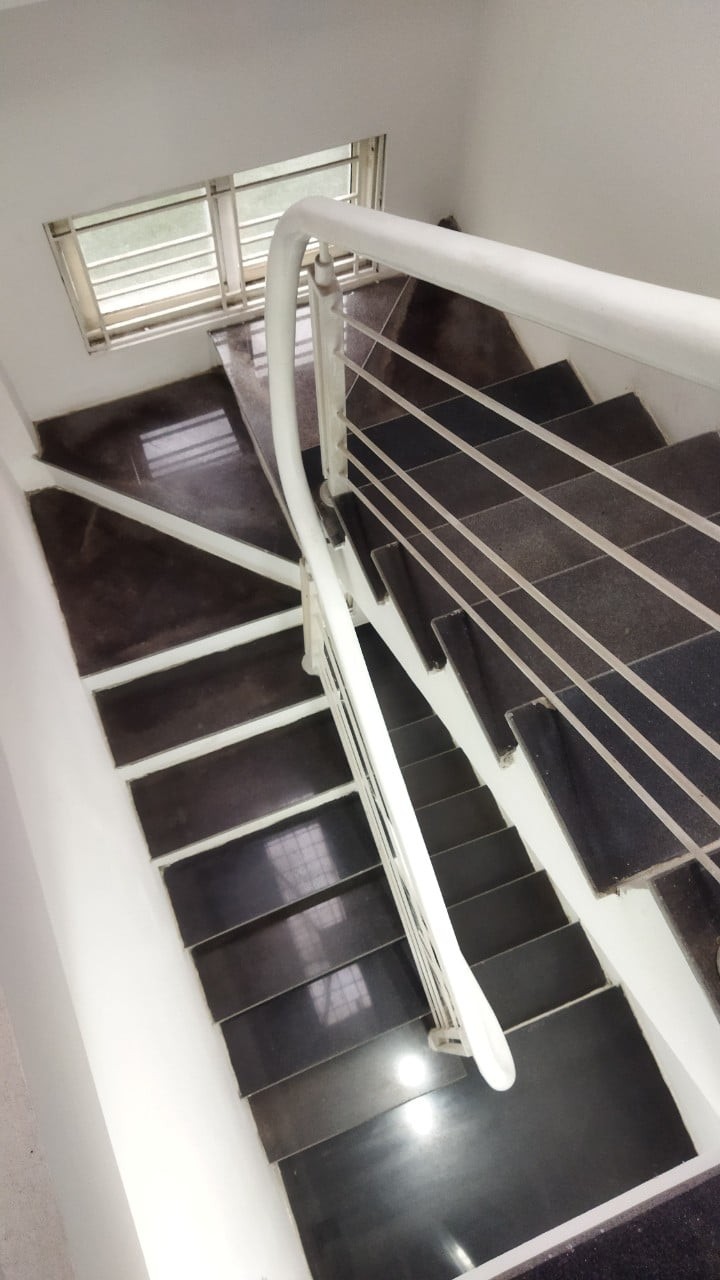 Bán nhà chính chủ đẹp Tân Mai, dt 30m2, 4 tầng đúc, giá 2.6 tỷ, hiếm có khó tìm
