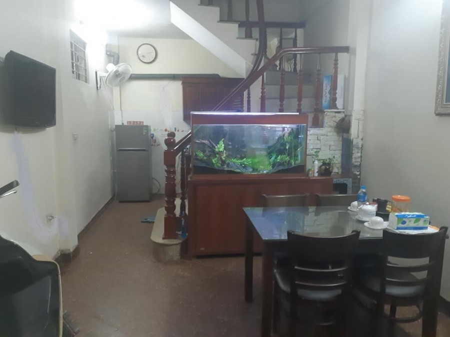 Cần bán Nhà Trần Quốc Hoàn, HN- 38m2. MT: 3,8m, Kinh doanh, nhỉnh 6 tỷ