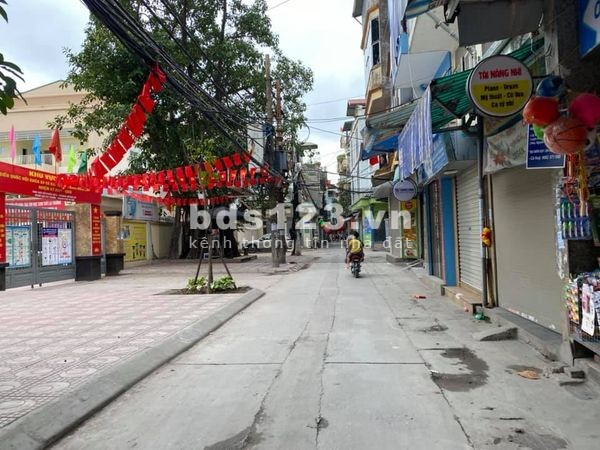 Bán nhà Ngõ Quỳnh, Quận Hai Bà Trưng dt 40m2, 5 tầng giá bán 3,4 tỷ
