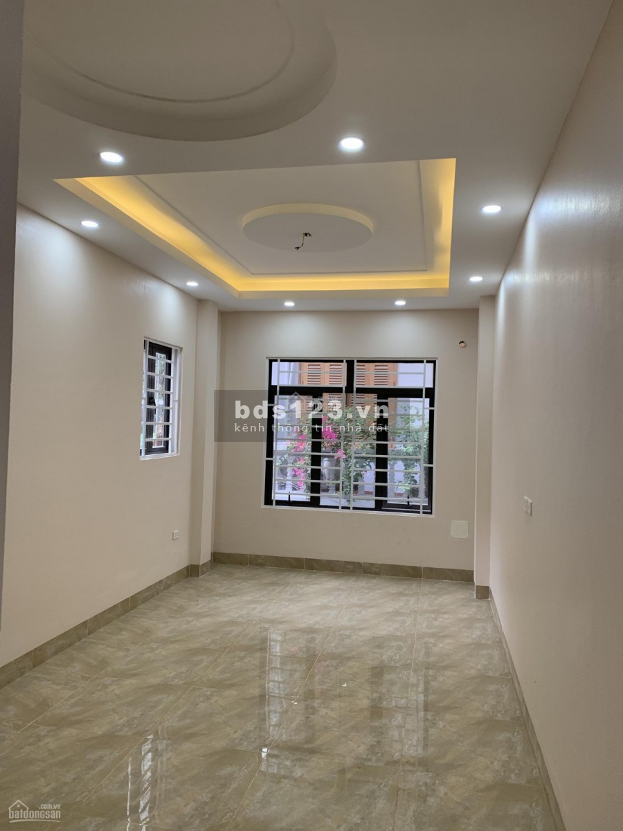 Chuyển về Tây Hồ ở bán nhà ngõ ô tô 7 chỗ Cầu Cốc , Tây Mỗ dt 30m2, 5 tầng giá 2,75 tỷ