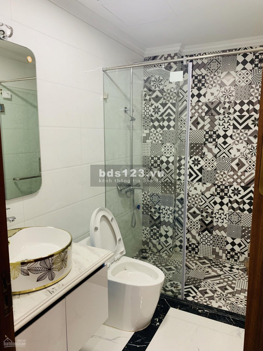 Chuyển về Tây Hồ ở bán nhà ngõ ô tô 7 chỗ Cầu Cốc , Tây Mỗ dt 30m2, 5 tầng giá 2,75 tỷ