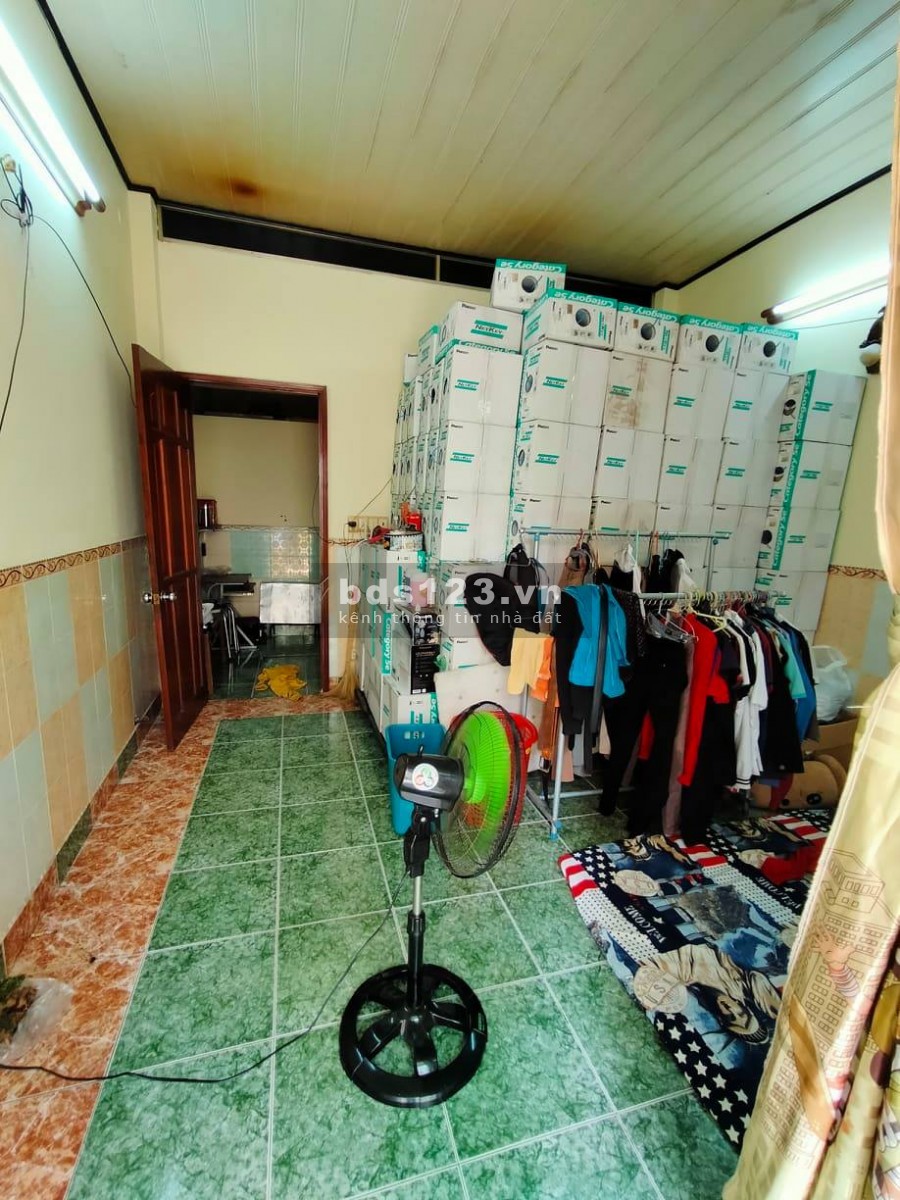 Ô tô trước cửa sát Quận 10 chính chủ lâu năm dòng tiền tốt khu dân cư, chỉ 80tr/m2