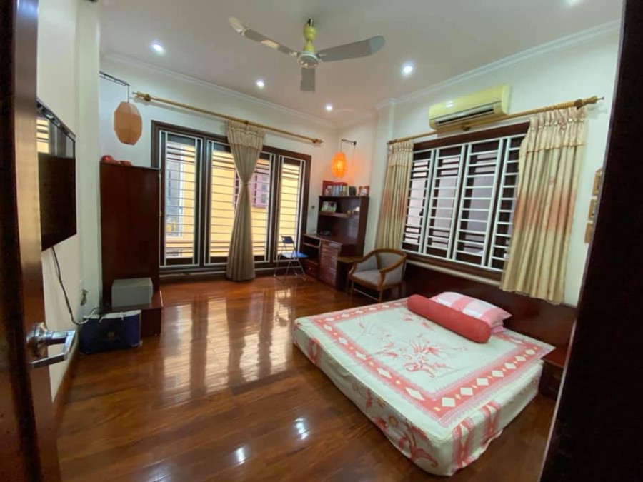 Bán nhà MP Trường Chinh 55m 7 tầng, mt 4,5m hơn 19 tỷ Kinh Doanh Ô tô
