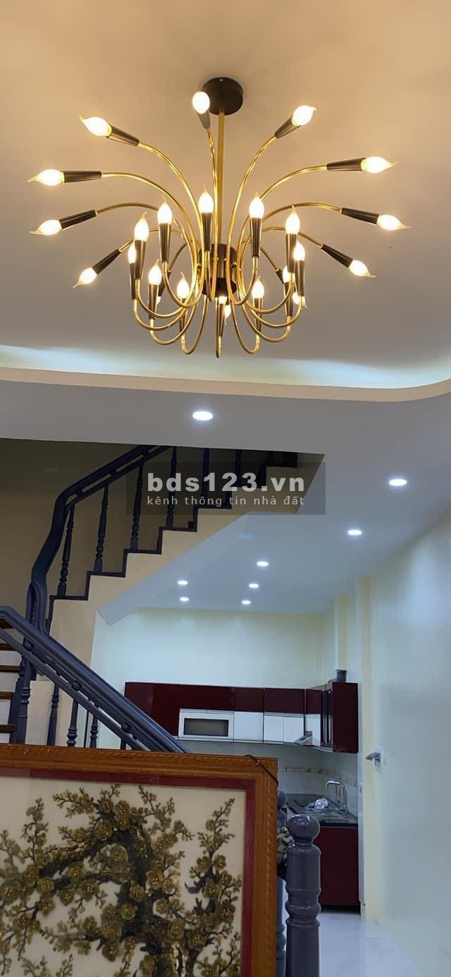 Nhà phân lô ngõ 3 Phạm Tuấn Tài. 56m2 - 6T thông sàn- tiện kinh doanh .Giá 12.5 tỷ