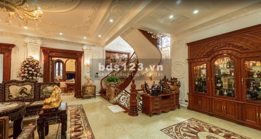 Biệt thự lâu đài nội thất Châu Âu, ngay cạnh Ngoại Giao Đoàn,DT 200m2,giá 38 tỷ 0968990560