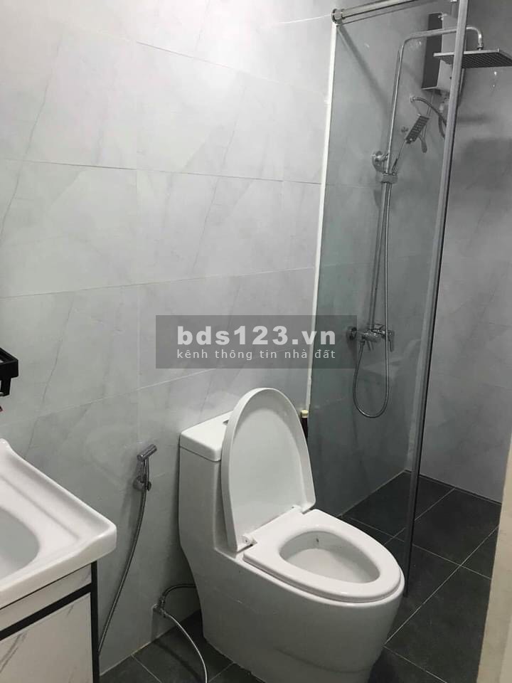 Hẻm xe hơi, Sát mặt tiền đường Cách Mạng Tháng Tám, dt 48m2, 3 tầng, giá 5.8 tỷ