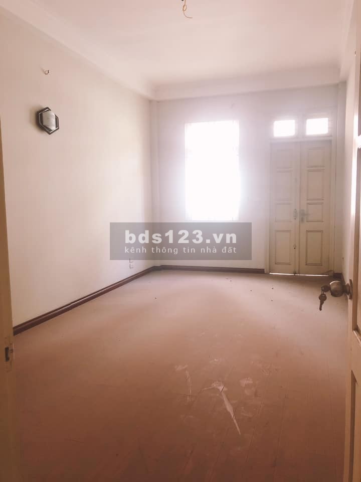 Bán nhà mặt phố Hoàng Mai, Kinh doanh cực đỉnh. 34m x 5 tầng = 3,6 tỷ có thương lượng sâu