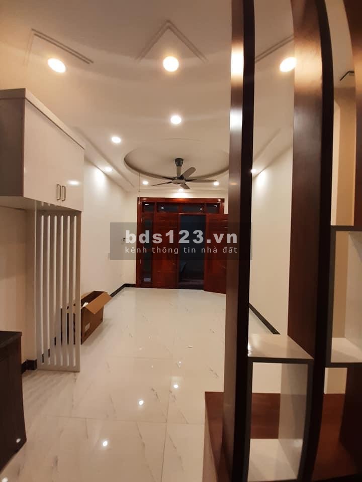 Nhà đẹp Lê Đức Thọ ở suớng tặng nội thất, đúc 5 tầng kiên cố, lhcc