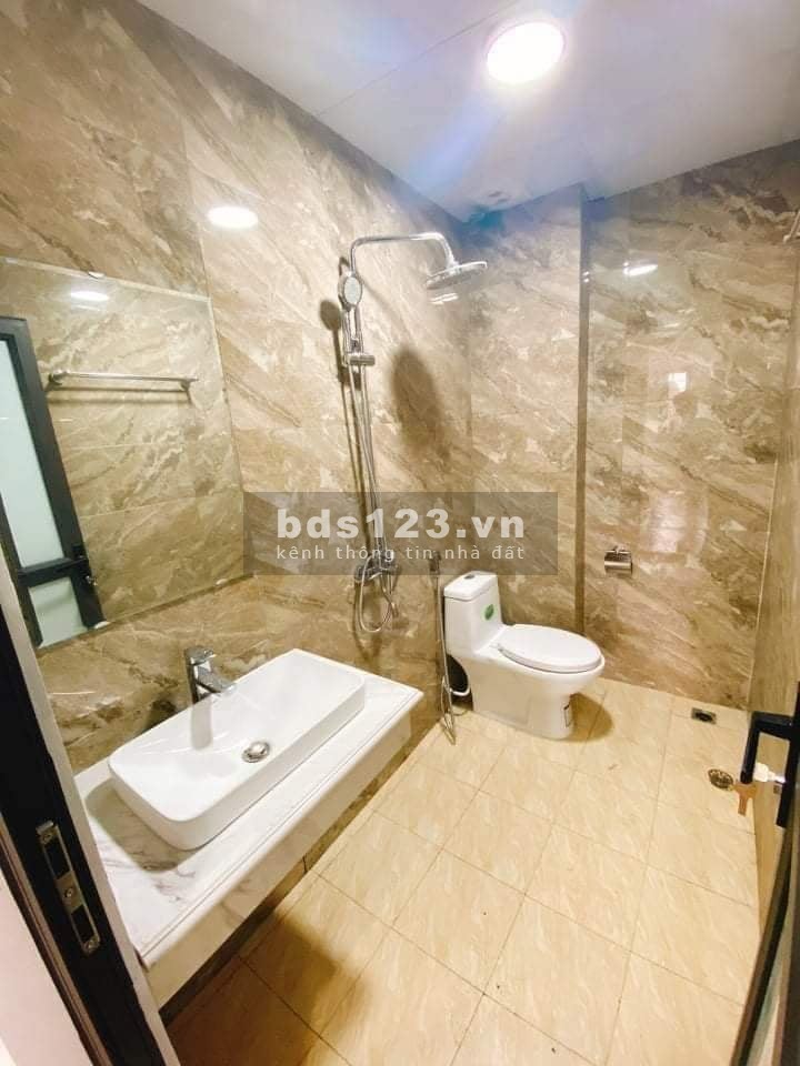Siêu hiếm nhà mới koong phố Định Công Hạ, lô góc ô tô tránh nhau, dt 45.7m, 5 tầng, giá 4.18 tỷ