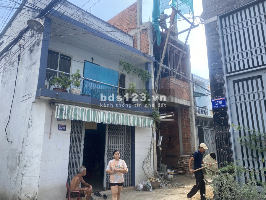 Bán nhà góc 2 mặt tiền phường Bình Đa Biên Hoà giá 2tỷ350, khu dân cư đông đúc