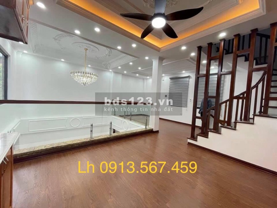 Nhà 5 tầng cực đẹp và hiện đại - Gần Bv Tâm Anh. 50m2 x Mt 7m giá 5.85 tỷ
