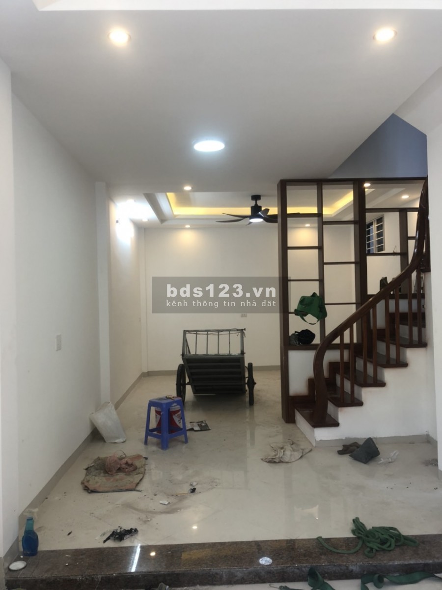 Cần Bán Gấp Nhà Phú Thượng Quận Tây Hồ, ô tô vào nhà, giá 4.6 tỷ