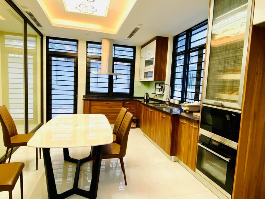 Hàng hiếm shophouse dự Deamland mp Xuân La, thang máy dt 113m2, mt 6m, 5 tầng giá bán 35 tỷ