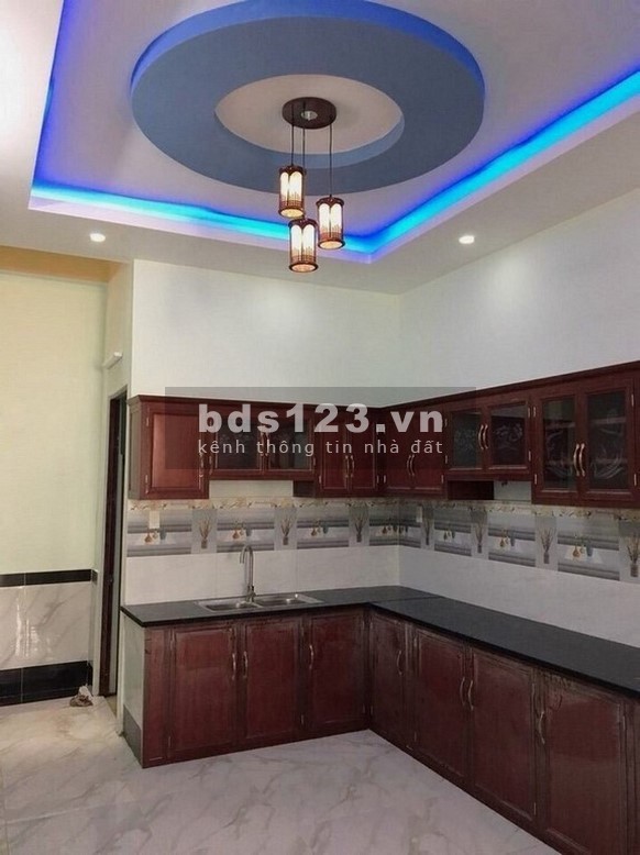 Nhà 1t 1l 2PN 2WC hẻm xe hơi gần chợ trường học cấp 1 2 3 cuối đường Lê Văn Khương