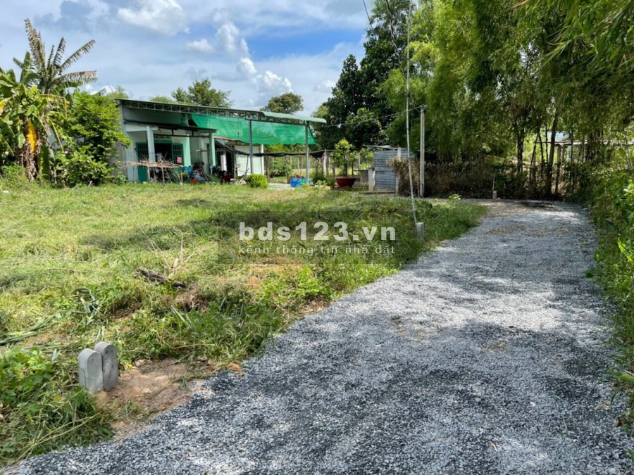 Bán đất giá rẻ khu vực Châu Thành Tây Ninh, giá bán chính chủ, lh 0983482099