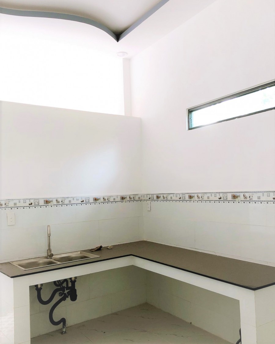Bán nhà 4 lầu, ngang 3,3m, nhà sở hữu diện tích 41m2 đường Lưu Hữu Phước p15 Quận 8