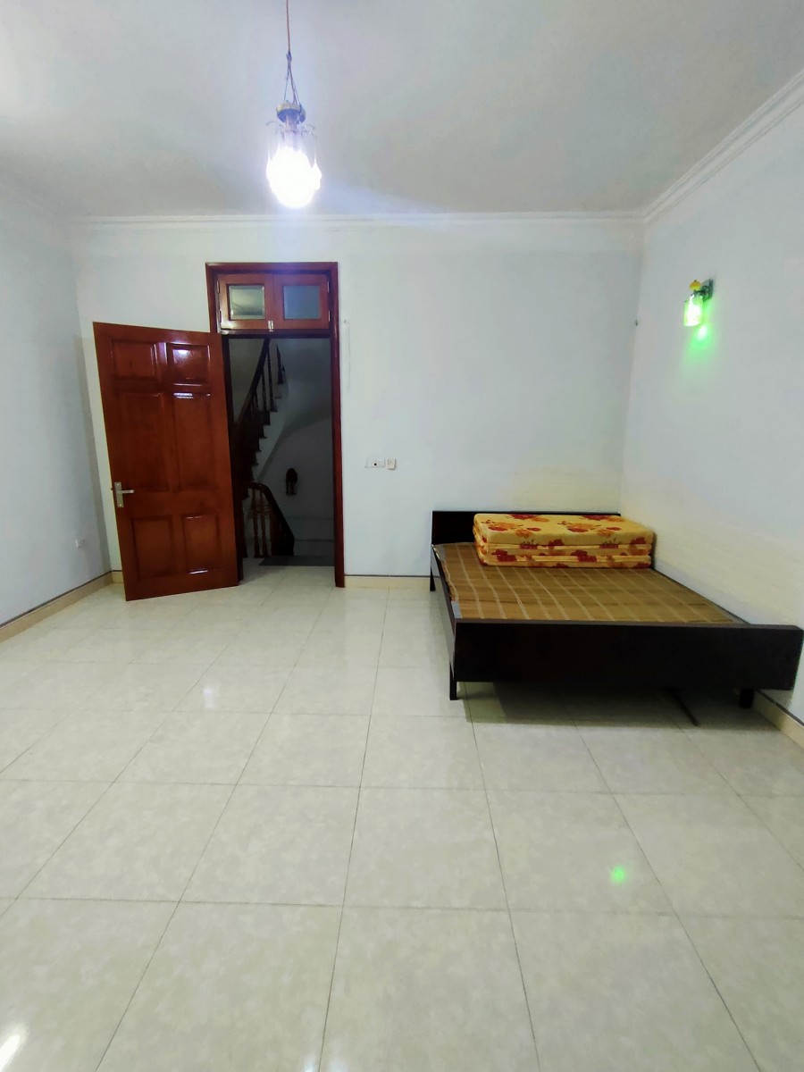 Bán nhà Trường Chinh, Đống Đa, 42m2 x 4T, MT 5m, ngõ thông, gần phố, giá 4 tỷ 3. LH 0966456918