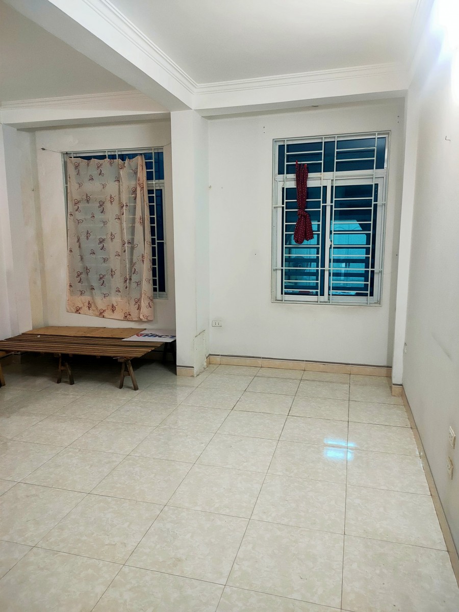 Bán nhà Trường Chinh, Đống Đa, 42m2 x 4T, MT 5m, ngõ thông, gần phố, giá 4 tỷ 3. LH 0966456918