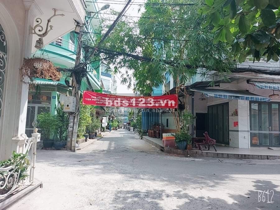 Bán Gấp Nhà Đường 3 Tháng 2, 5 tầng. DTST 260m2 giá chỉ nhỉnh 7 Tỷ