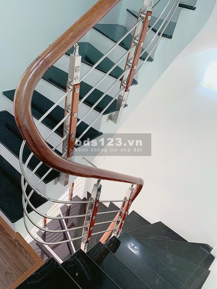 Nhà cần bán gấp ngoài đê Yên Nghĩa Yên nghĩa Hà Đông (tổ15) chỉ 1 tỷ 7, nhà mới LUNG LINh