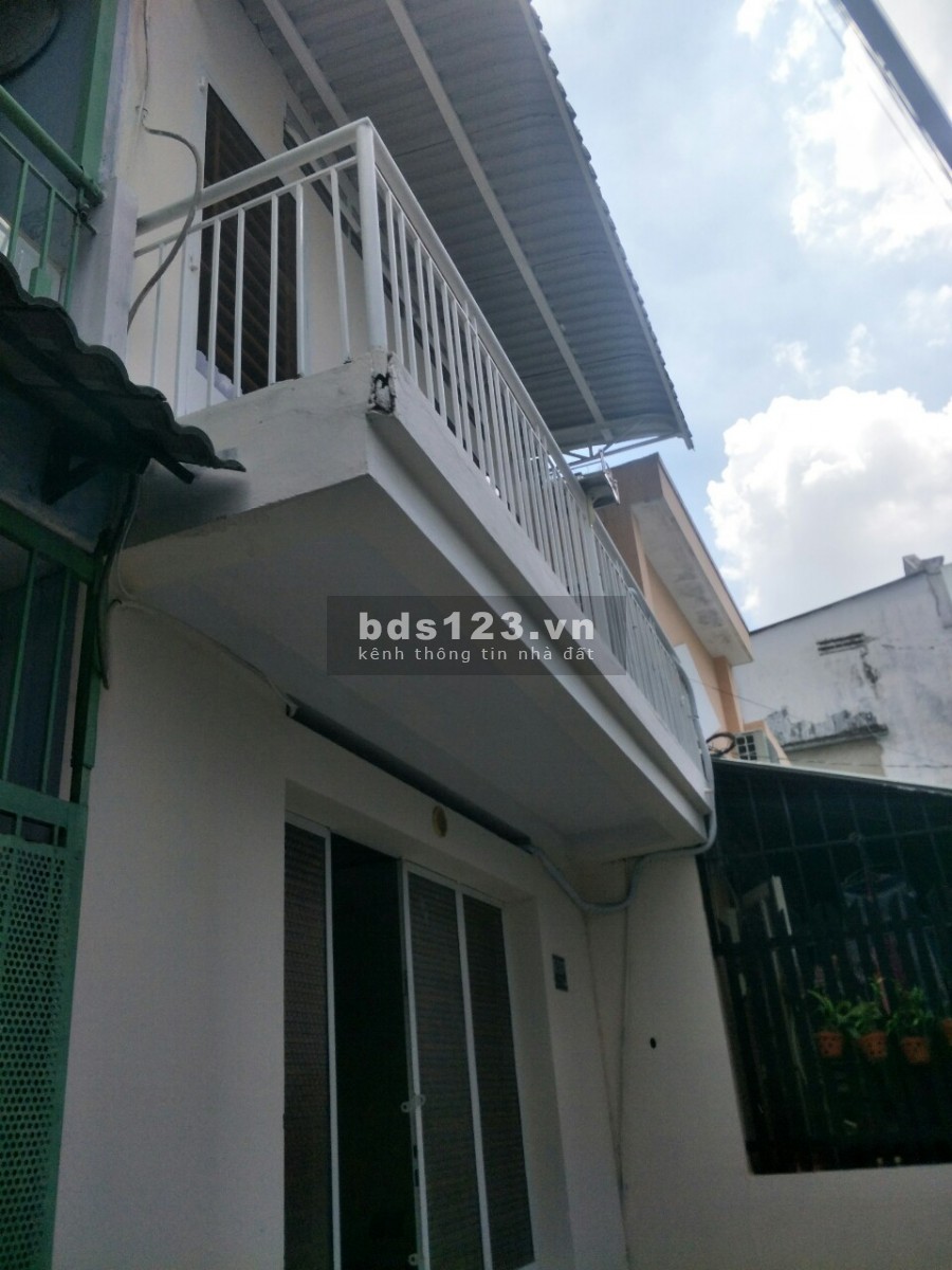 Nhà hẻm ba gác đường số 10, p Linh Chiểu, sổ hồng riêng, dt 4.5x9, liên hệ 0938 626 759
