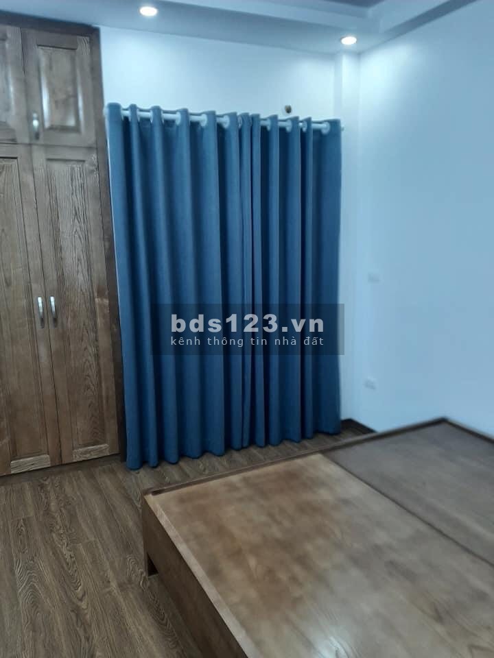 Bán nhà nguyên căn 5 tầng đúc kiên cố, dt 41m2, tại Mỹ Đình, lh 0378876786