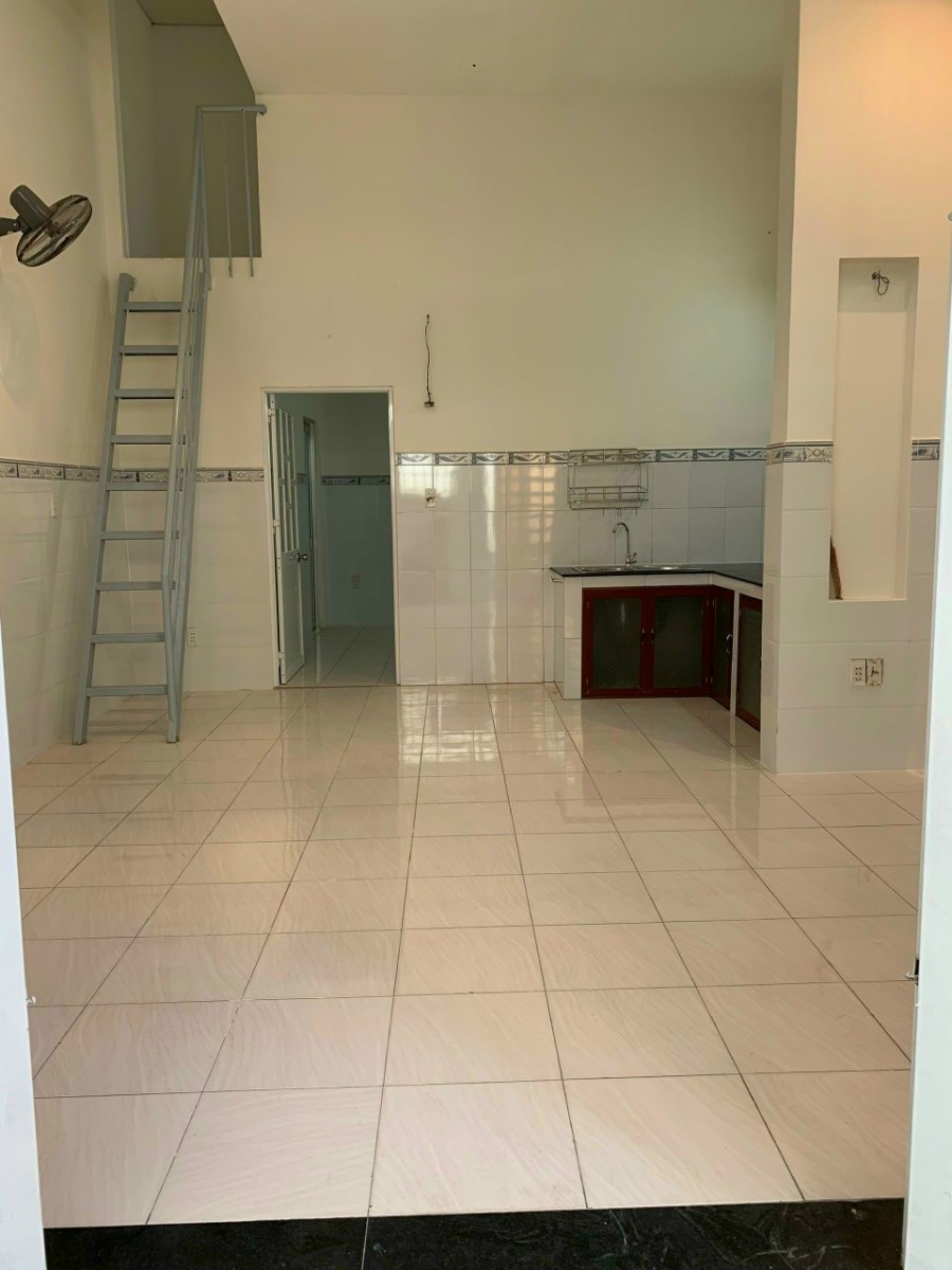Bán nhà 1 trệt, 1 lầu đường số 9, phường Trường Thọ thành phố Thủ Đức, sổ hồng riêng