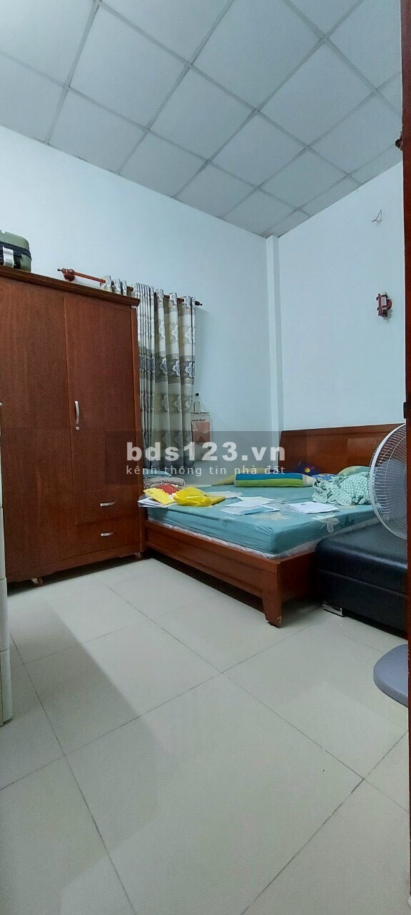 Nhà diện tích vị trí giá 3.1 tỷ tiện ích đủ, kết cấu 1 trệt, 1 lầu đúc kiên cố,lhcc