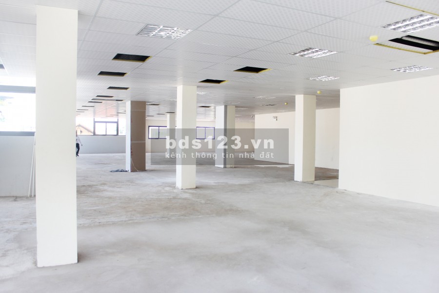 Văn phòng mới Ung Văn Khiêm diện tích từ 138-500m2, tiện ích đầy đủ