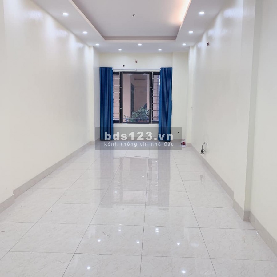 Bán nhà phân lô, ô tô tránh, kinh doanh phố Chiến Thắng, diện tích 50m2, giá 6,6 tỷ