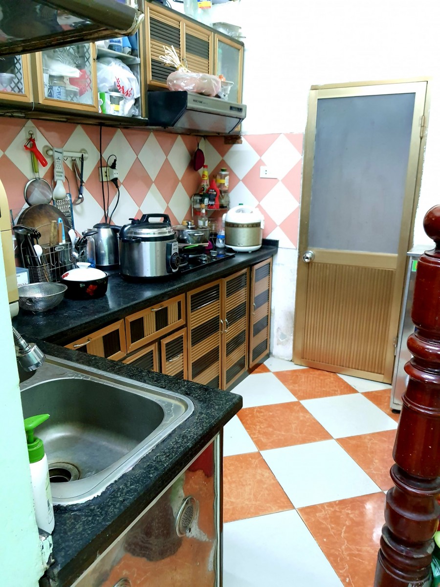 Bán nhà Phạm Ngọc Thạch, Ngõ thông, Oto, an sinh đỉnh, dt 33m*5T, mt 3.5m, 3.8 tỷ, 0888104444.