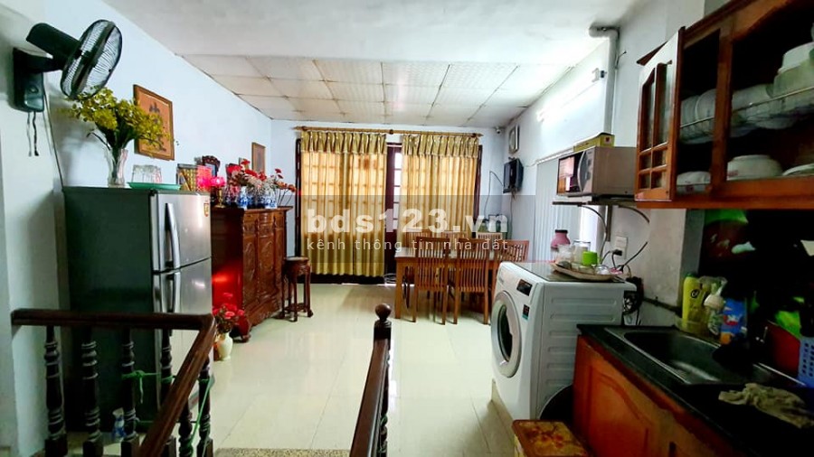 Bán nhà nguyên căn khu trung tâm đường Thuỵ Khuê, giá chỉ hơn 8 tỷ hơn