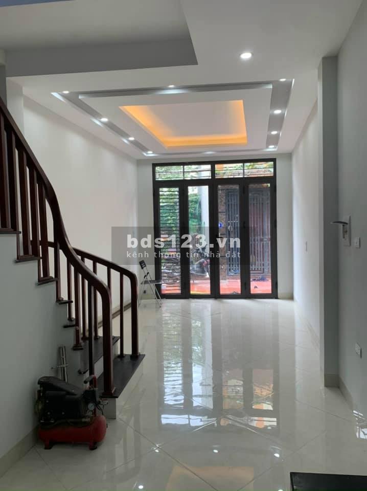 Nhà nguyên căn còn mới trung tâm Hà Đông, phố Lụa, sổ đỏ phân lô, lh 0976766846