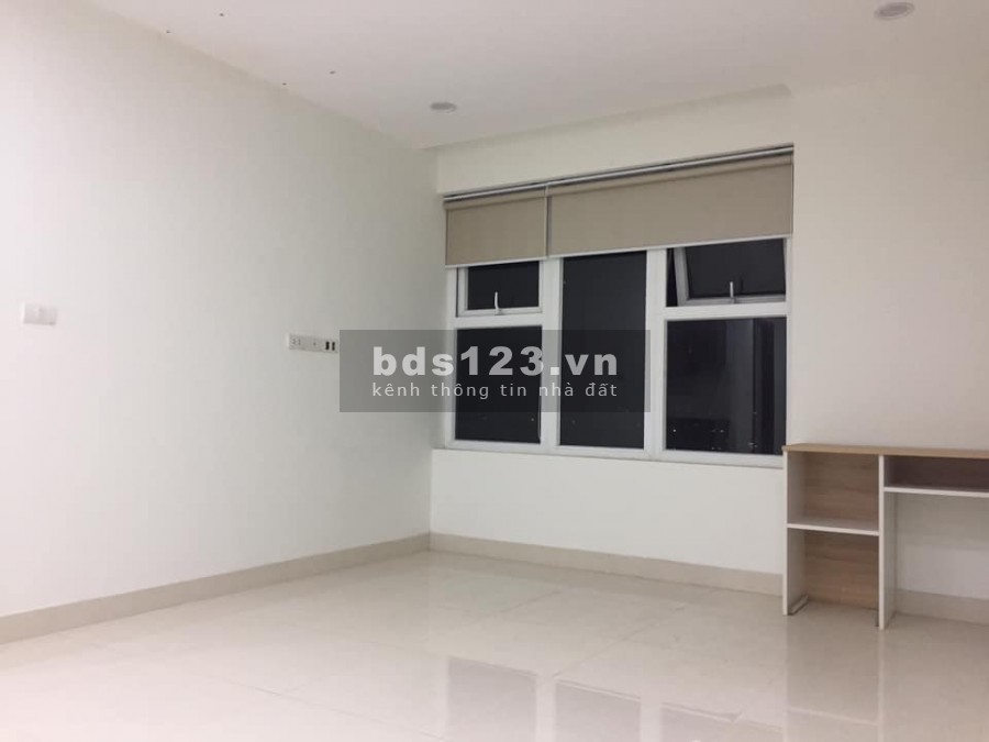 Cần bán gấp căn hộ 84m2 2N 2WC full nội thất chỉ 1.65 tỷ tại FLC Star Tower Quang Trung LH : 0369696280