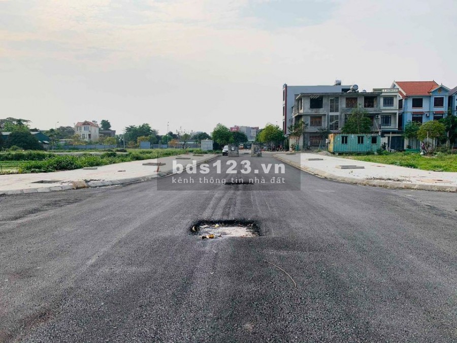 Đất nền có sổ đỏ luôn ngay đại lộ Thanh Hóa, giá bán 21 triệu/m2, lh 0985134338