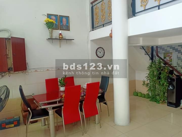 Cần bán nhà ngang 5.8m, HXT Thoại Ngọc Hầu, Tân Phú, Dt 100m2, Giá 9.5 tỷ