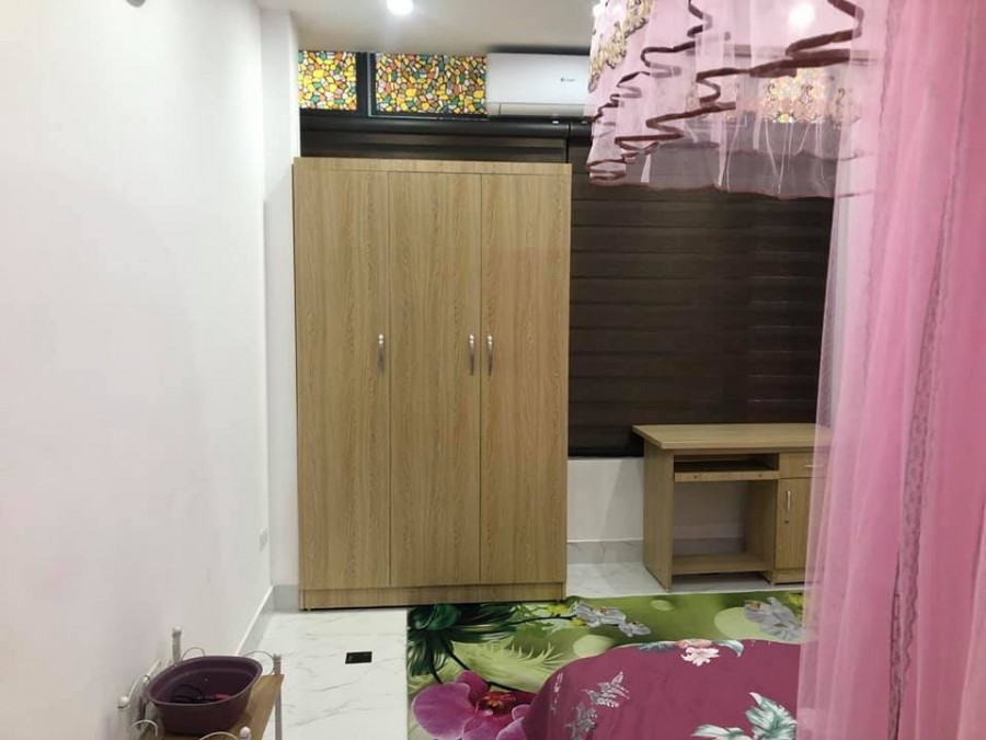 Trung tâm Đống Đa, Mặt ngõ thông, ba gác phi, Full nội thất, giá chỉ 2.25 tỷ