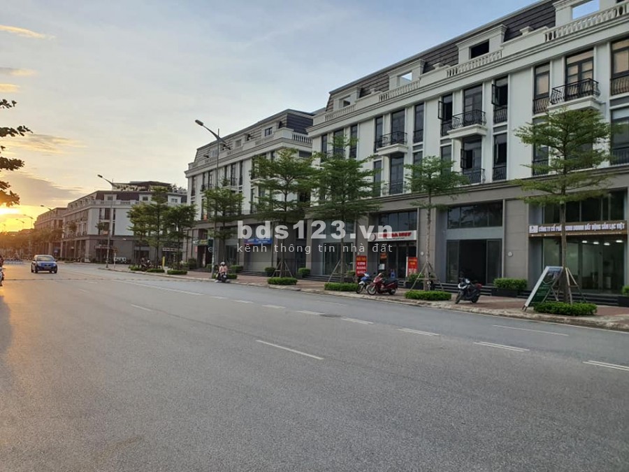 Khu HH04 khu đô thị Việt Hưng, dt 200m2 MTx10m Việt Hưng L.Biên