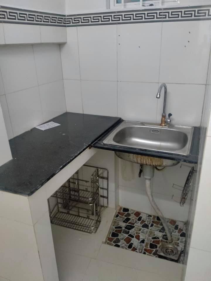 Bán nhà nguyên căn xoay tiền kinh doanh, Quận Bình Tân, dt 24m2, 2 tầng, giá 2.1 tỷ