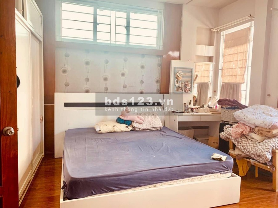 Nhà phân lô, oto tránh, tiện kinh doanh ngõ 269 Lạc Long Quân, dt 52m2 6 tầng, giá chỉ 11 tỷ
