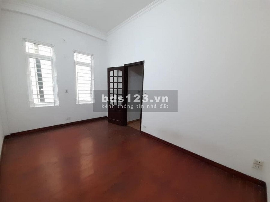 Bán nhà Tây hồ, ngõ ba gác lô góc 3 mặt thoáng, dt 52m2, 5 tầng, giá 6.3 tỷ, lhcc