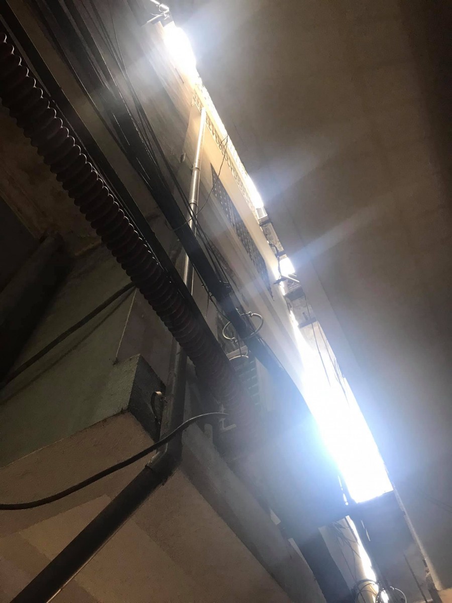 Chi giá 1.8 tỷ sở hữu ngay nhà 5 tầng Đống Đa, 15m, ô tô tránh, liên hệ 0349616626