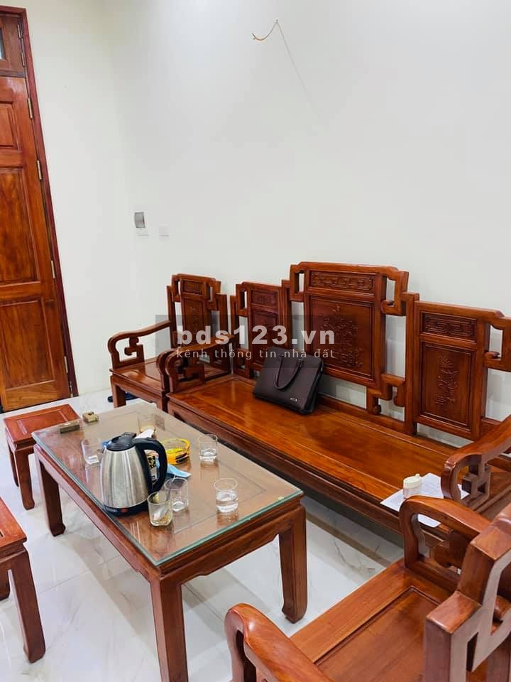 Bán đảo Linh Đàm - Ô tô 4 chỗ vào nhà -Ngõ nông, thông,rộng.