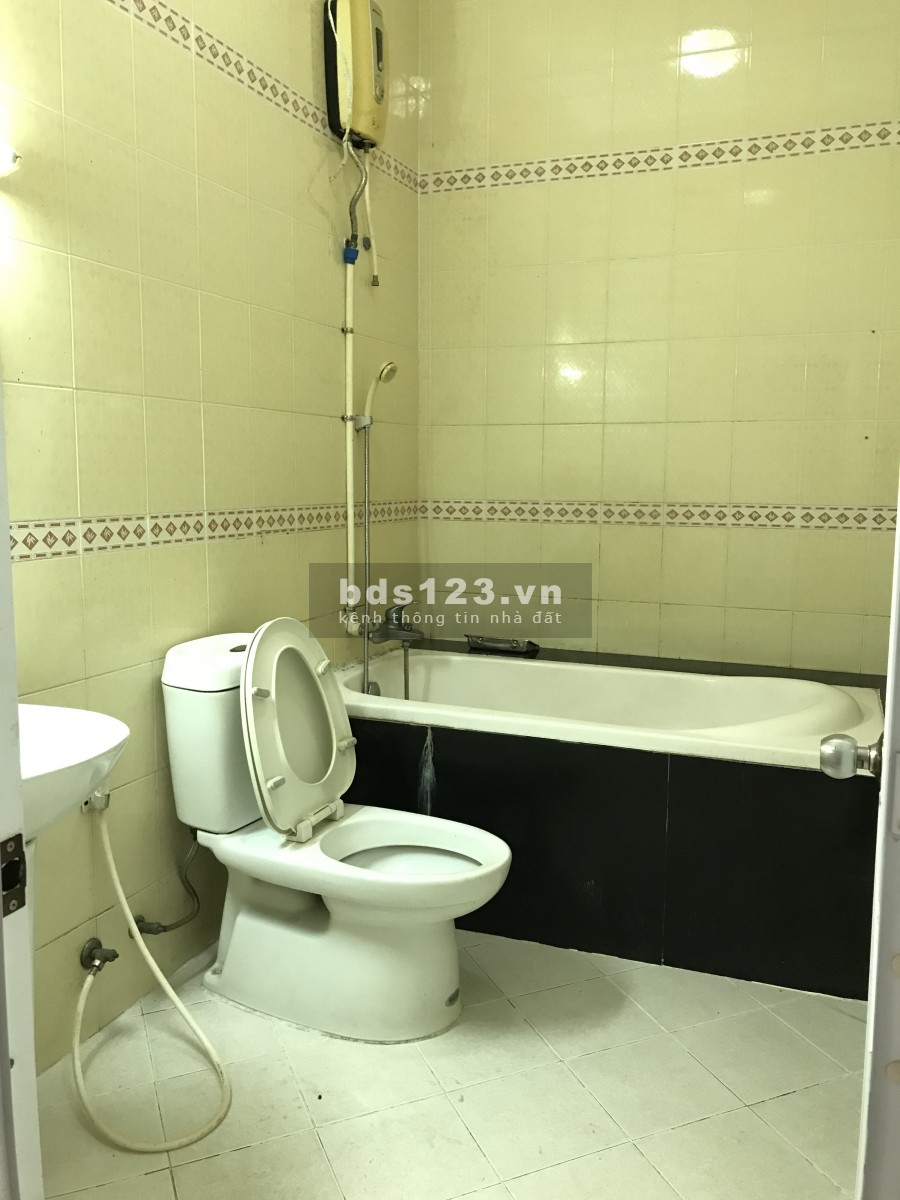 Nhà cho thuê nguyên căn mặt tiền đường số 20 phù hợp để ở hoặc mở văn phòng